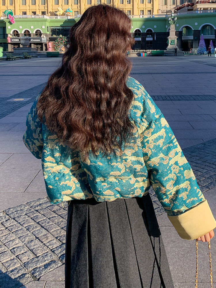 新中式提花立领盘扣轻薄羽绒服女2025秋冬新款复古小个子短款外套,女装羽绒服,纯色衣恋