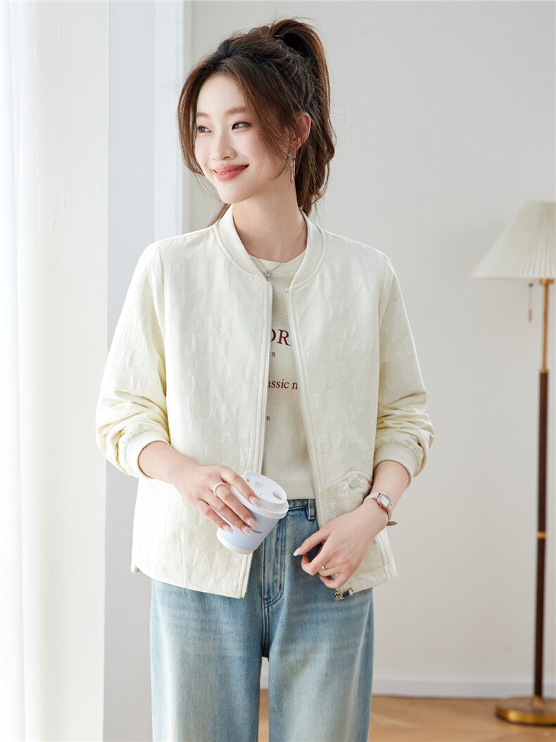 2026年春季棒球领轻薄刺绣格纹棒球服短外套棒球服上衣,女装短外套,简韵佳
