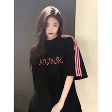 抖音得物品质二开240克宽松纯棉美式潮牌印花三条杠中性风短袖T恤，男装T恤，电商A486-1