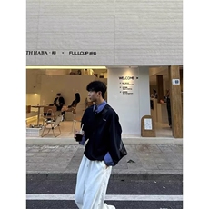藏青色