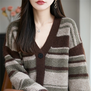法式撞色复古条纹针织开衫女25新款加厚保暖外套毛衣巨好看上衣潮图片