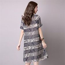 2021年夏季短袖中裙常规A型中腰圆领条纹花色时尚连衣裙，女装连衣裙，小林双子