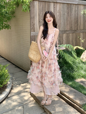 甜美木耳边粉色碎花网纱吊带连衣裙女夏2025新款简单大方超火长裙，女装连衣裙，浙宝128A