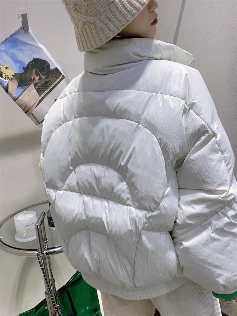 压皱羽绒服，女装羽绒服，Queena PHoebe