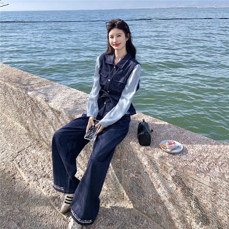 现货！现货！2026春季新款时尚轻奢风刺绣牛仔两件套女,女装套装/套裙,2C306