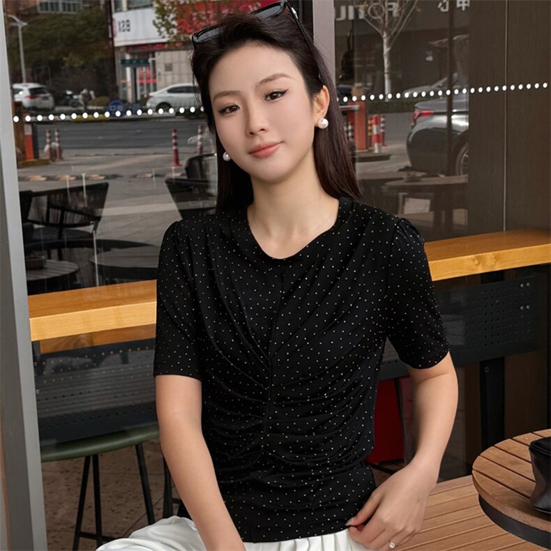 2025年秋季常规不连帽短袖修身型圆领纯色日常短袖,女装T恤,新胜羊绒