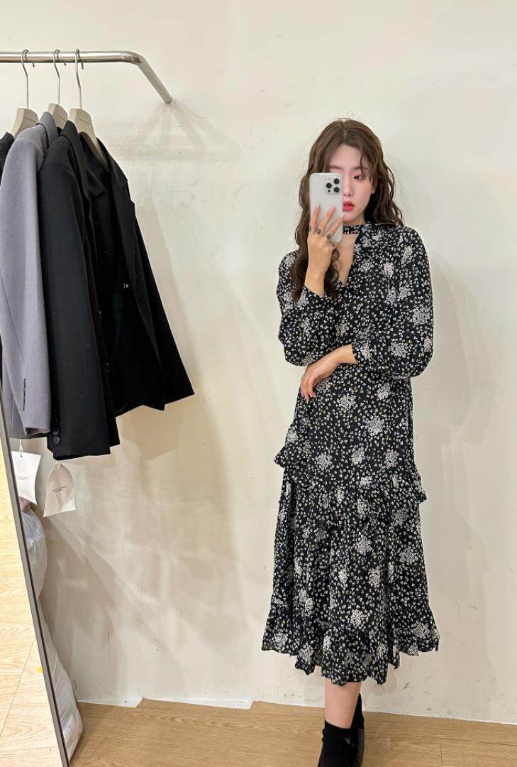 春季新品韩版花色连衣裙，女装连衣裙，唇蔻