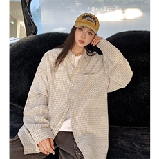 黄灰色
