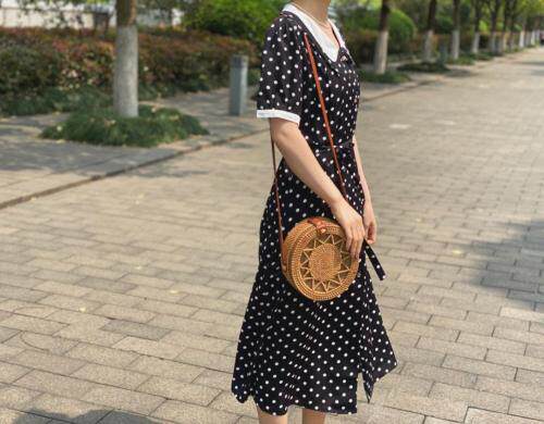 波点连衣裙，女装连衣裙，Must Bloom绽放