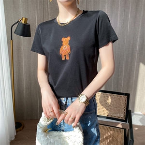 夏季时尚小熊个性彩图T恤图片