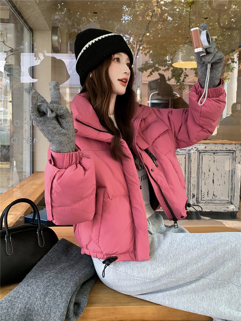 现货新款羽绒服女短款韩版立领简约加厚小个子高级感面包服外套潮,女装羽绒服,韩然一族