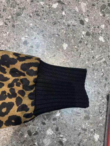 2021秋季新品韩版宽松针织拼接上衣潮短外套，女装短外套，L·H·X