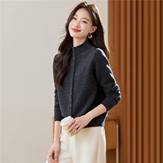 2025秋冬新款100羊毛半高领针织外搭开衫女短外套显瘦休闲上衣，女装羊毛衫，艾米