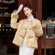 新中式羽绒服女冬季2025新款高级感气质减龄百搭毛绒拼接外套，女装羽绒服，丽影随形