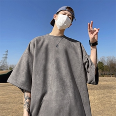 深灰色