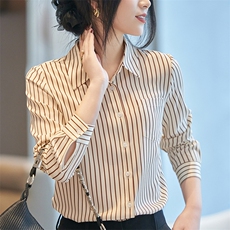 2025年夏季修身型百搭七分袖POLO领大美时装感衬衫，女装衬衫，帝知娇羊绒