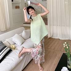 现货！压皱印花度假两件套2C133-9012-P125-K178，女装套装/套裙，2C133