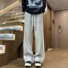 米白色
