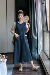 深蓝色牛仔连衣裙套装女2025夏季新款学院风减龄T恤背心裙两件套图片