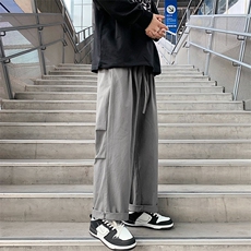 灰色