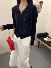 2025年秋季翻领刺绣心形长袖时尚百搭通勤休闲，女装针织衫/毛衣，万禾羊绒