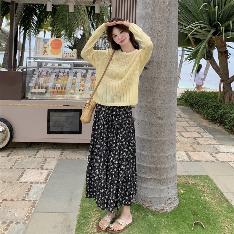 法式度假风镂空罩衫两件套女2025年夏季新款温柔风碎花半身裙套装,女装套装/套裙,维壹