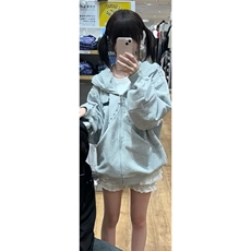 灰色