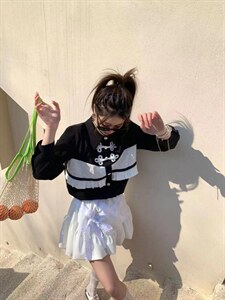 热恋少女半裙图片