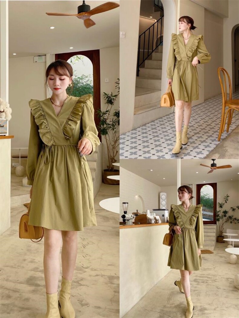 时尚V领荷叶边连衣裙，女装连衣裙，Balance Studio
