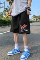 K206P25外景凉爽夏装五分裤短裤沙滩裤青年彩虹印花休闲港风，男装休闲裤，电商A026-1