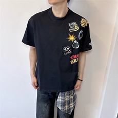 黑色
