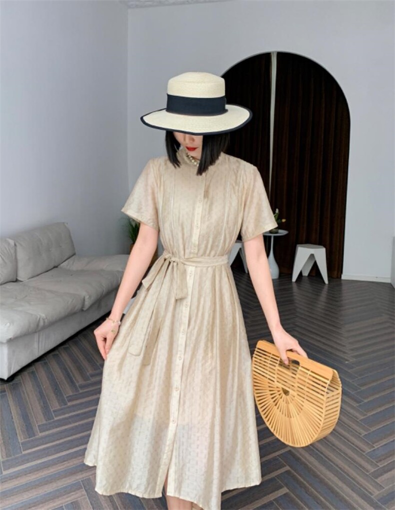 【现货】夏季新款提花连衣裙，女装连衣裙，得瑟空间