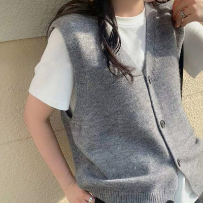 时尚百搭女士秋冬四扣V领开衫马甲单排扣纯色简约毛衣背心外套,女装马甲,洁纯羊绒