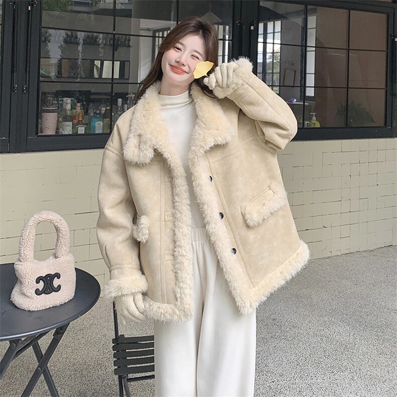 奶呼呼小香风羊羔毛厚外套女冬季2025新款设计感短款皮毛一体上衣,女装皮草,2C110
