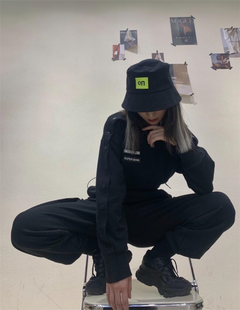 设计款卫衣重工设计，女装卫衣/绒衫，Alissa Lin