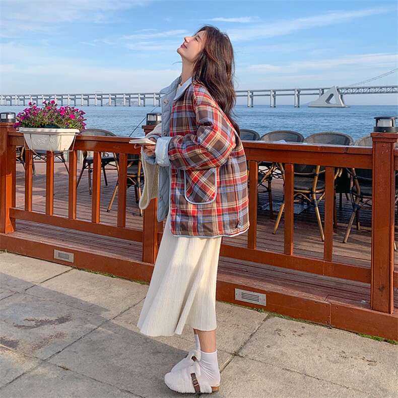 两面穿红蓝格可拆卸领羽绒服女冬季新款韩系时尚学院风减龄外套,女装羽绒服,浙宝203
