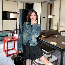 特惠女装女士牛仔外套2025秋季新品拼接领刺绣复古上衣休闲牛仔衣，女装短外套，纯色衣恋