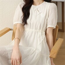 淑女盘扣超仙白色连衣裙女2022夏季收腰显瘦法式泡泡袖减龄裙子，女装连衣裙，韩蔻秀