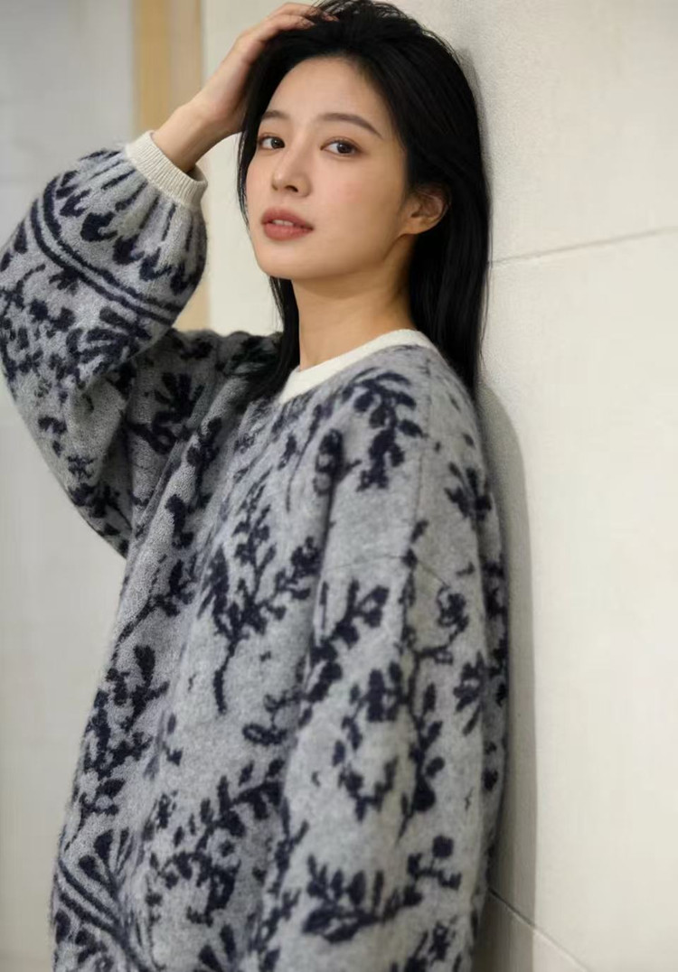 2026年秋季时尚百搭通勤简约休闲圆领青花瓷,女装羊毛衫,美轩羊绒