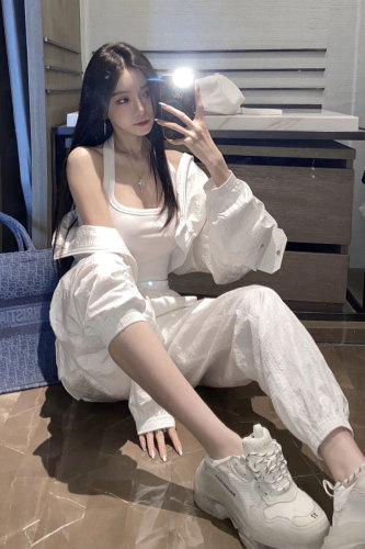 白色韩系穿搭2025春秋季男女同款减龄炸街运动休闲棒球服夹克外套,女装套装/套裙,艾乐芳