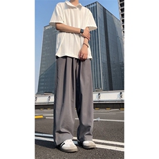 深灰色