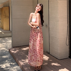 夏季露肩印花水墨碎花吊带连衣裙甜美显瘦宽松韩版气质时尚复古，女装连衣裙，2C105