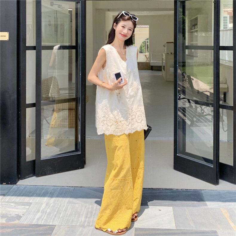 设计感刺绣无袖衬衫套装女2025夏季新款大方得体穿搭阔腿裤两件套图片