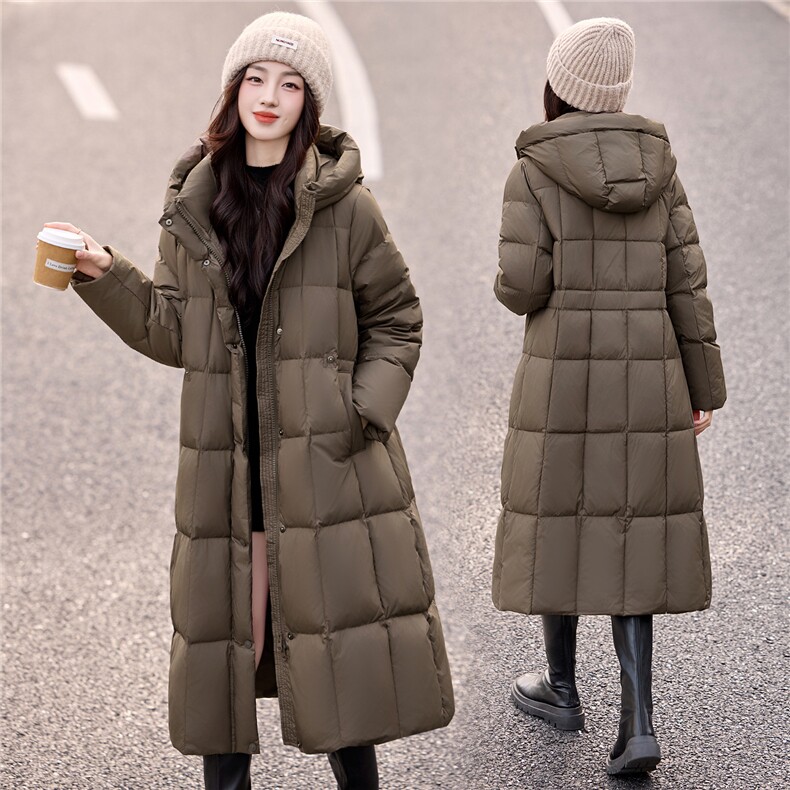 现货2025冬季新款肌理感白鸭绒羽绒服女设计感时尚连帽加厚外套图片