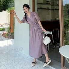 紫色轻熟风V领收腰显瘦连衣裙女2023夏季新款法式气质感桔梗长裙，女装连衣裙，一九零