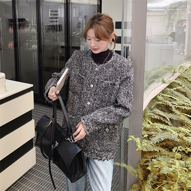 韩版2025秋季新款复古高级感流苏毛毛圆领单排扣气质百搭短外套女,女装短外套,秋水欣儿