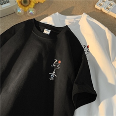 黑色