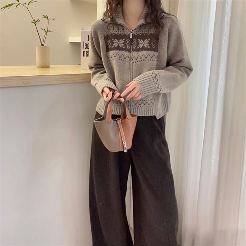 2025年秋季时尚百搭通勤简约休闲虚体花型开衫，女装羊毛衫，新胜羊绒