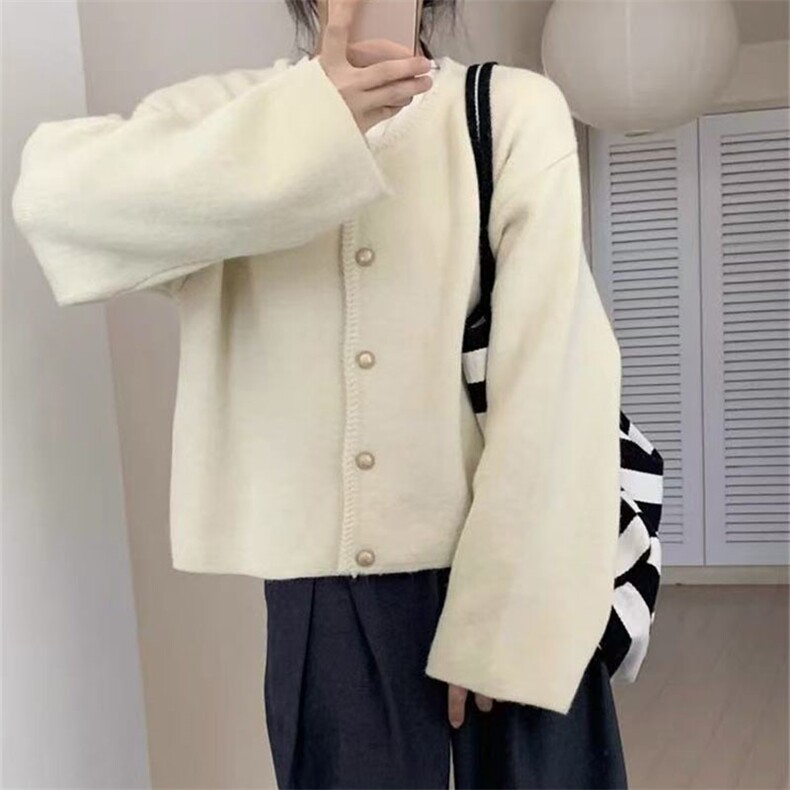 法式灰色小香风毛衣开衫女秋季高级感短款针织外套宽松外搭上衣，女装针织衫/毛衣，萱芳婷羊绒