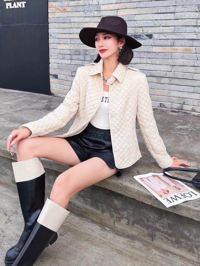 衣简单休身款，三色、四个尺码，女装棉衣/棉服，依柏璐(1F)